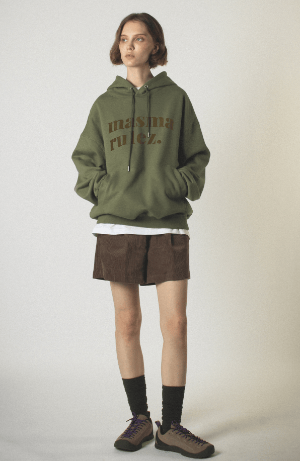 TryTryLook AI fashion example https://static-1326352035.cos.ap-guangzhou.myqcloud.com/style/2c1d4459-2e67-48c6-bf1a-e92d76d465e3.png