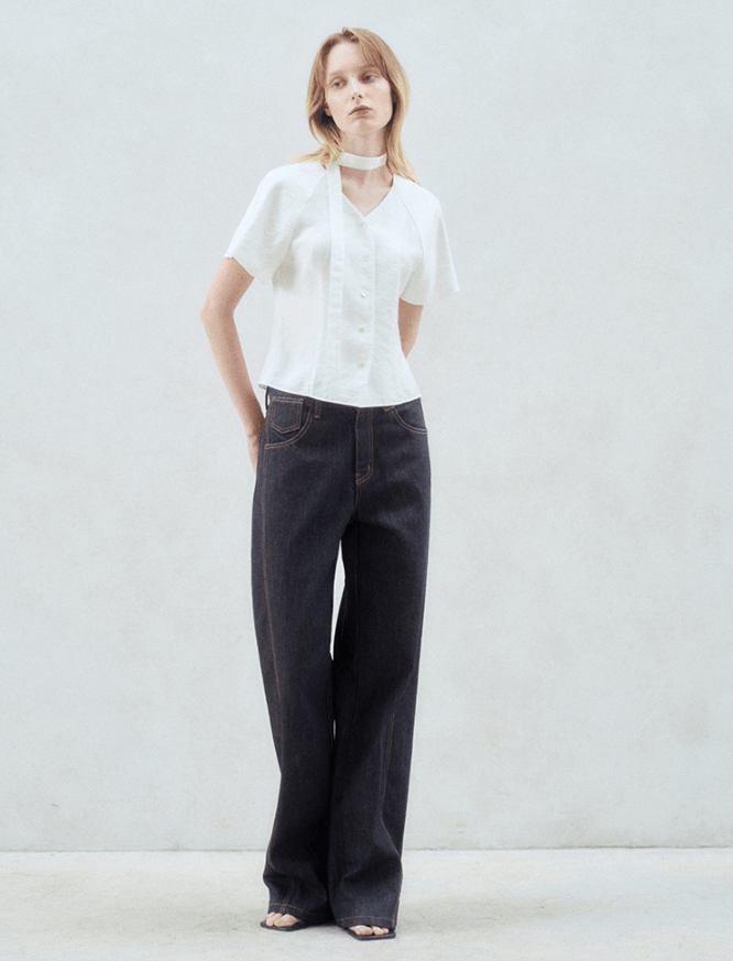 TryTryLook AI fashion example https://static-1326352035.cos.ap-guangzhou.myqcloud.com/style/36b67a72-9e9d-4b42-bac1-1eaeb99320ab.png