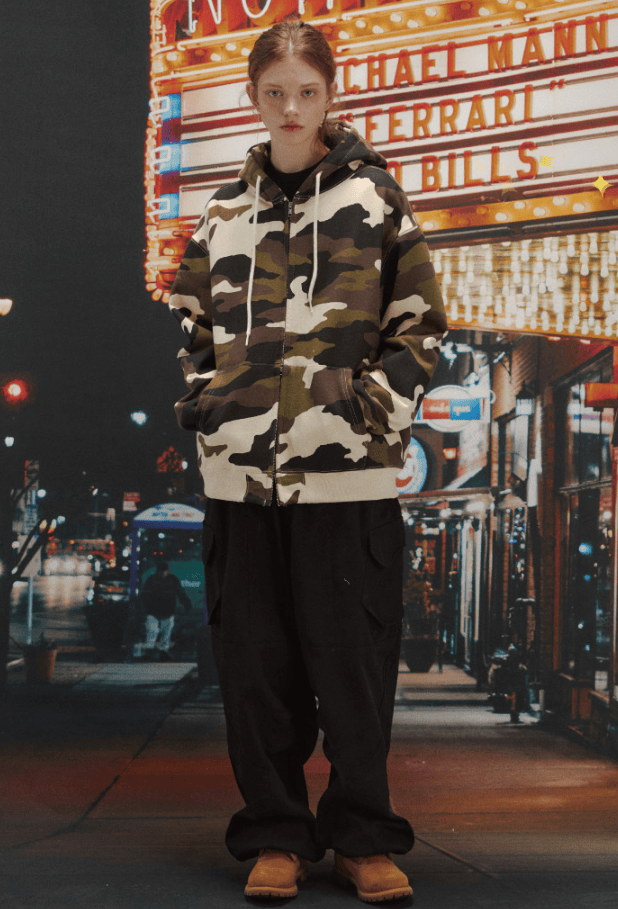 TryTryLook AI fashion example https://static-1326352035.cos.ap-guangzhou.myqcloud.com/style/526949c6-d5f7-44d8-a6c6-5cedcfeec0ad.png