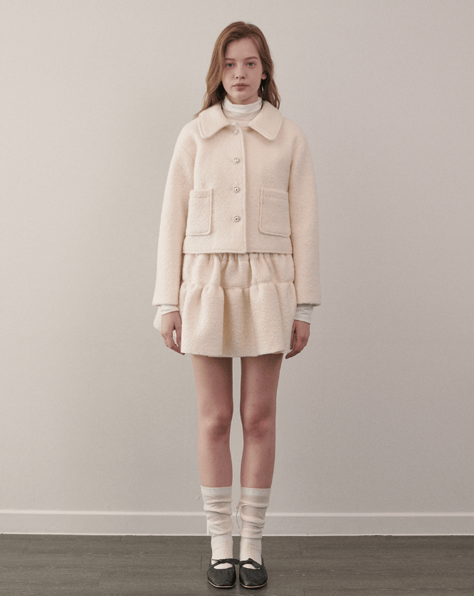 TryTryLook AI fashion example https://static-1326352035.cos.ap-guangzhou.myqcloud.com/style/55744357-55b7-459d-bb71-e7a07f13b364.png