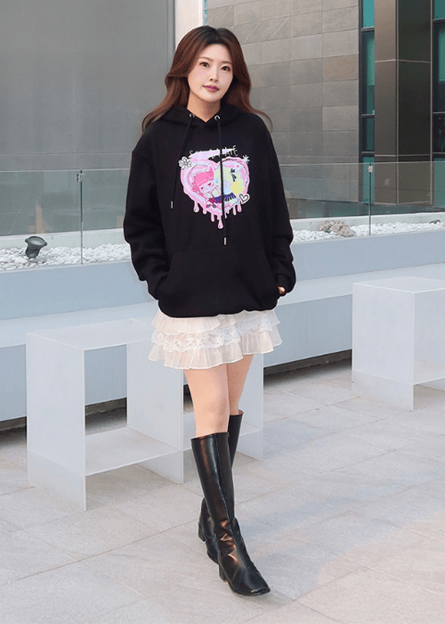 TryTryLook AI fashion example https://static-1326352035.cos.ap-guangzhou.myqcloud.com/style/5ade8005-5b4a-47a8-9a65-a4004adfacfc.png