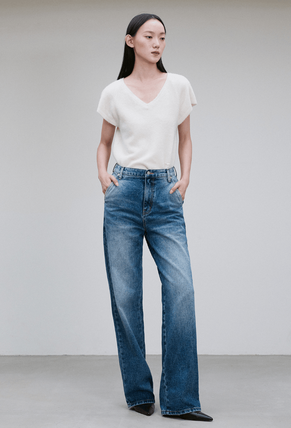 TryTryLook AI fashion example https://static-1326352035.cos.ap-guangzhou.myqcloud.com/style/6f445a76-145e-4030-98ed-9016818e2d46.png