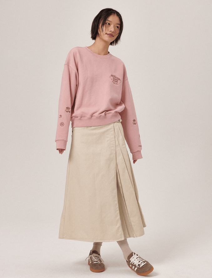 TryTryLook AI fashion example https://static-1326352035.cos.ap-guangzhou.myqcloud.com/style/9f811b95-dc07-449c-9fe2-29f6935f1872.png