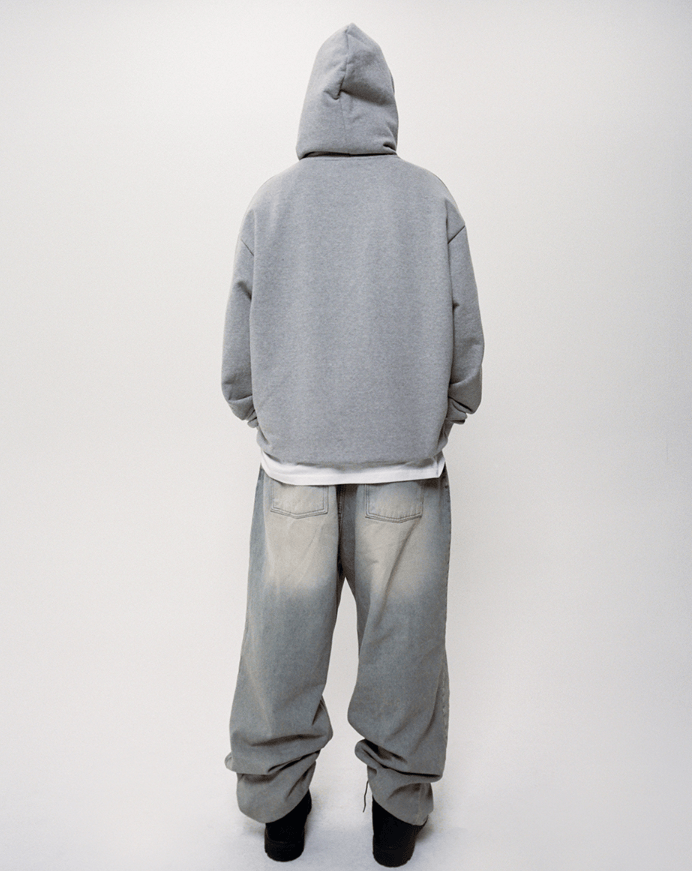 TryTryLook AI fashion example https://static-1326352035.cos.ap-guangzhou.myqcloud.com/style/b2b5f091-39f2-4f28-b1af-539ae19defe0.png