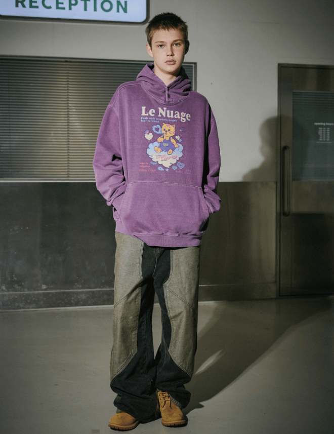 TryTryLook AI fashion example https://static-1326352035.cos.ap-guangzhou.myqcloud.com/style/ba043dd6-cf68-43e8-9541-3571424d9d2e.png