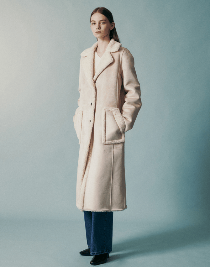 TryTryLook AI fashion example https://static-1326352035.cos.ap-guangzhou.myqcloud.com/style/d400bc56-0b25-4685-9ab4-060d8a19851a.png